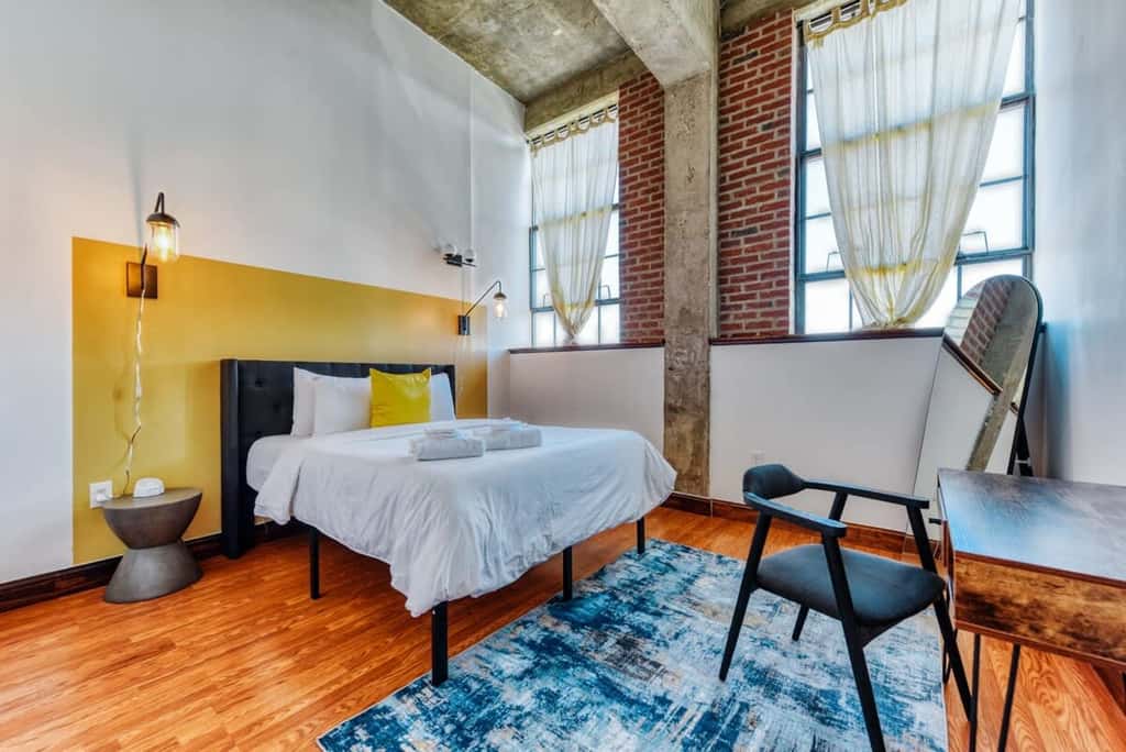 Sosuite | 2BR Apt w W/D, Gym, On-Site Restaurant