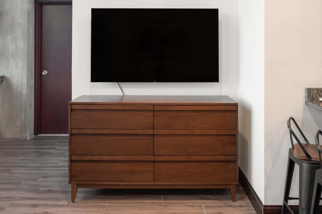 Sosuite | 3BR Apt w Balcony, W/D, Gym, On-Site Bar