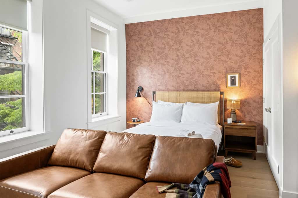 Sosuite | 2Bed Apt w Den, Laundry, Desk