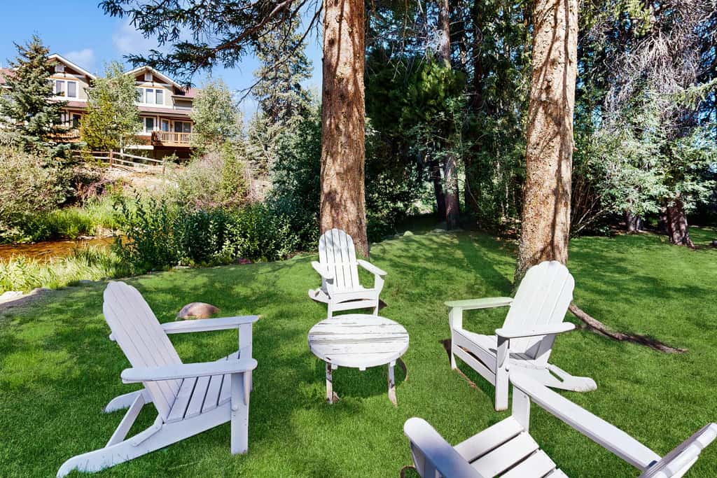 Beautiful Riverfront 2BR - Hi Country Haus 12-1
