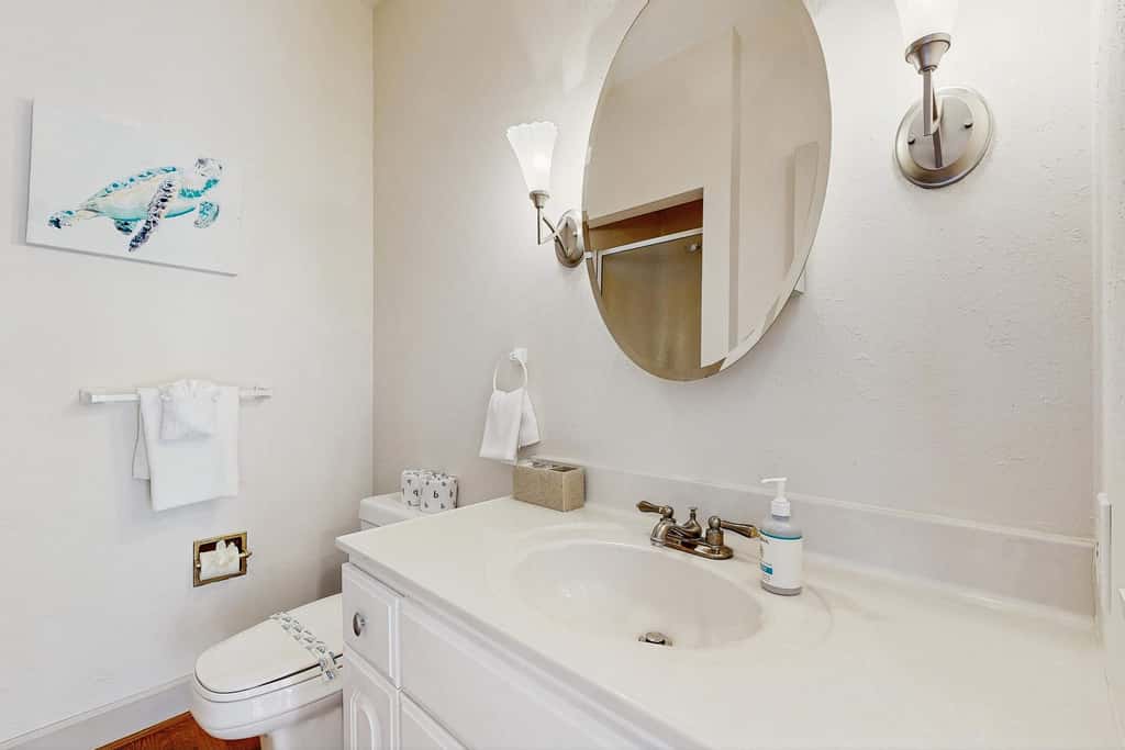Spacious 3 Bedroom Waterfront Home with Private Pool and in Port Charlotte