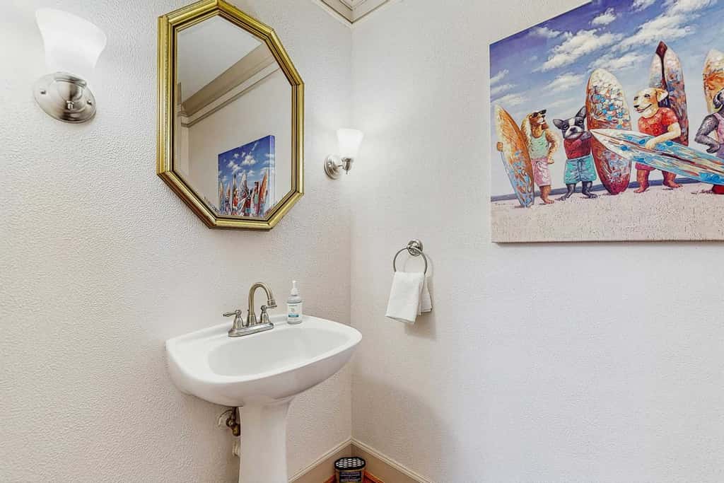 Spacious 3 Bedroom Waterfront Home with Private Pool and in Port Charlotte