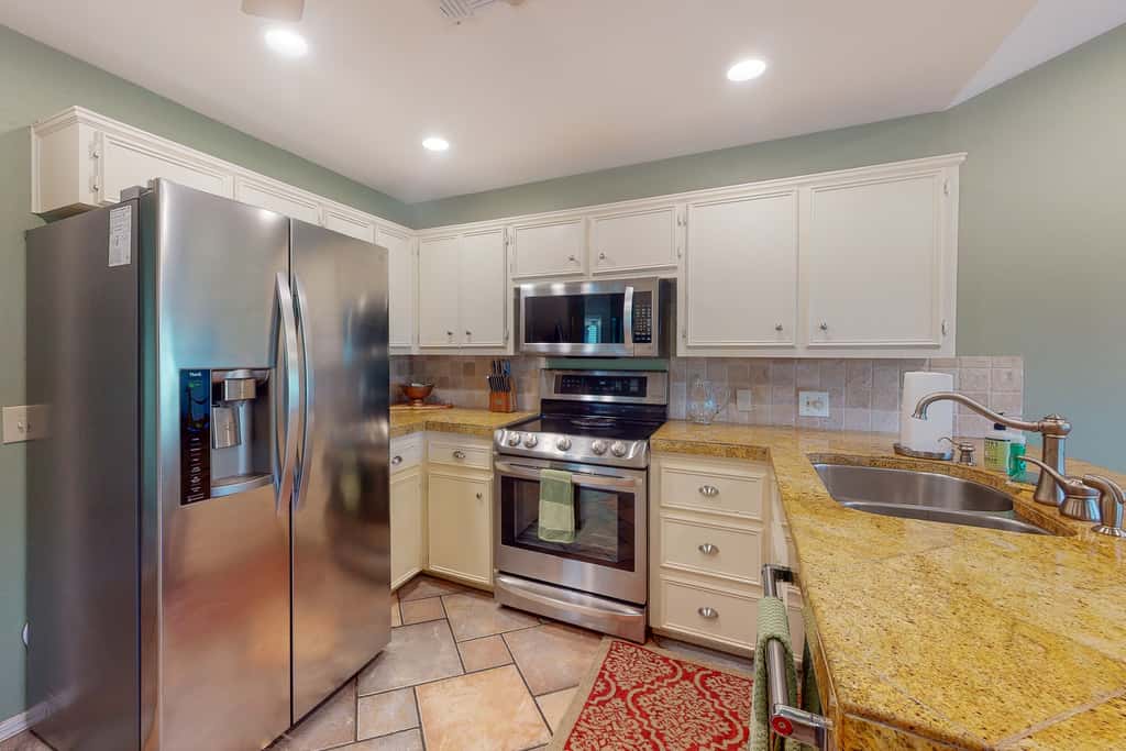 Lake Travis Waterfront Home with Dock Access | 4BR