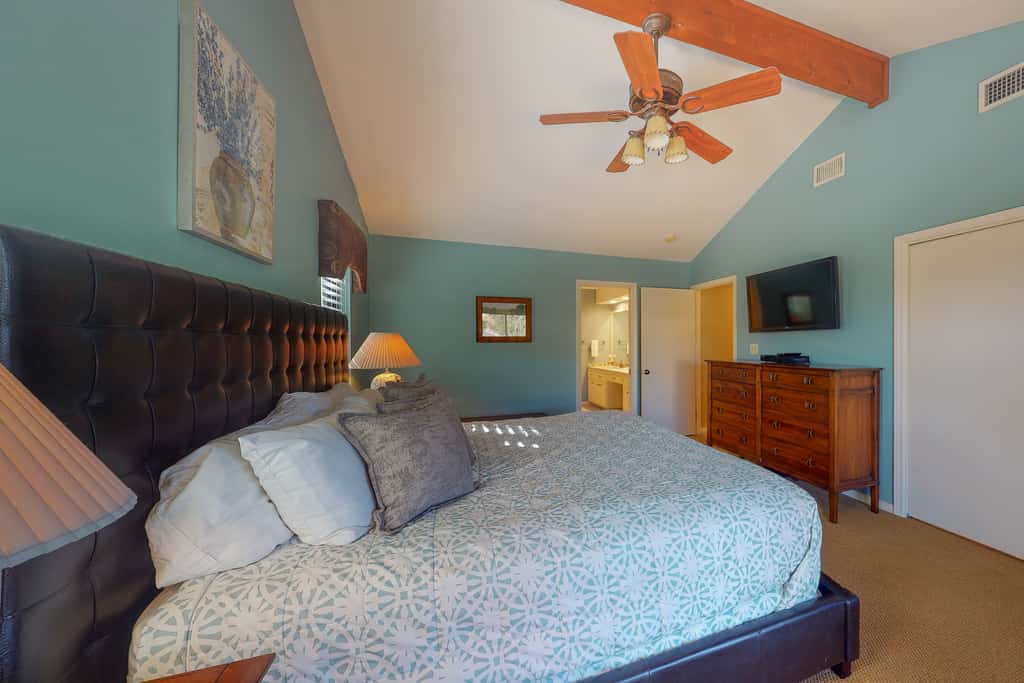 Lake Travis Waterfront Home with Dock Access | 4BR
