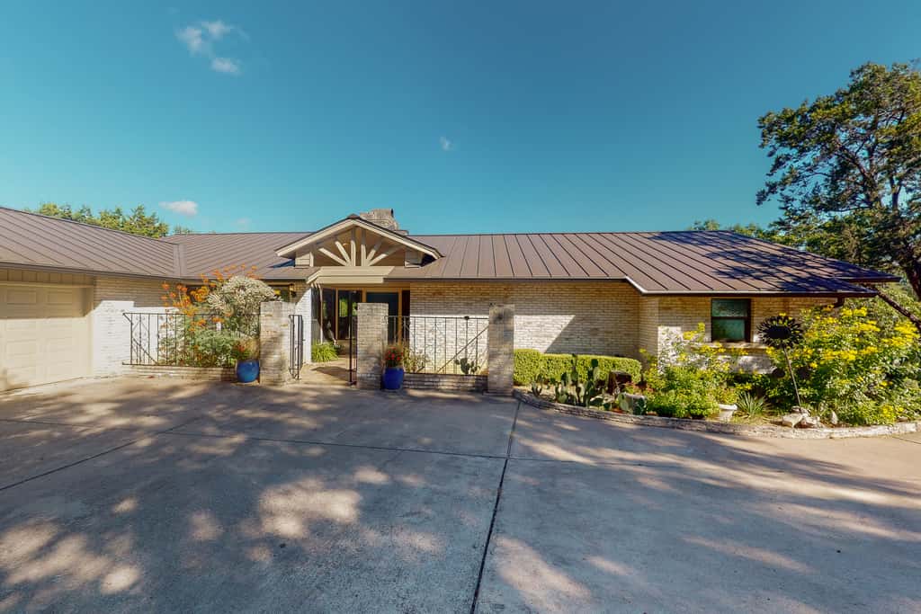Lake Travis Waterfront Home with Dock Access | 4BR