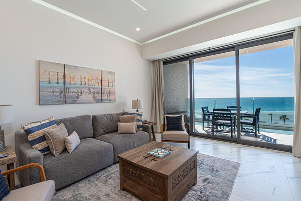 R502 Stylish Oceanfront 1BR Condo at Encantame Soleil