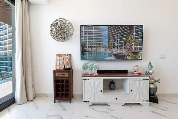 R502 Stylish Oceanfront 1BR Condo at Encantame Soleil