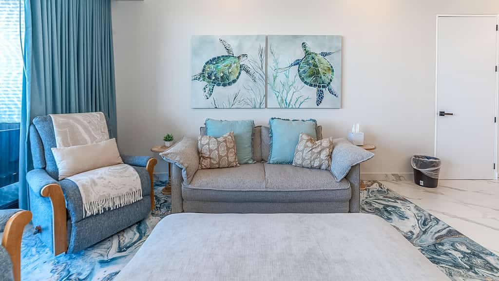 One-bedroom condo at Encantame Soleil with king bed, ideal for a coastal escape.