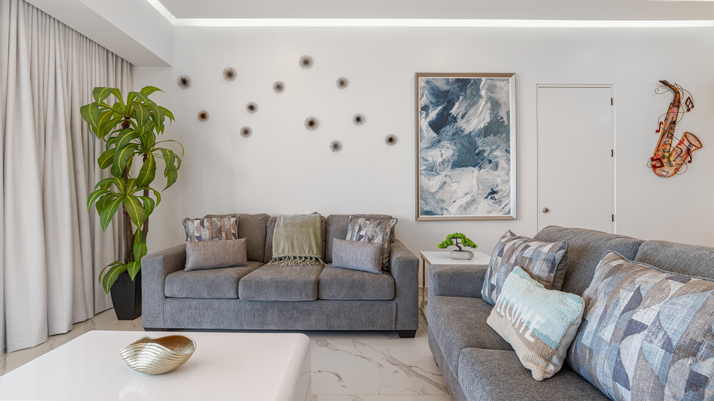 Stunning 2 bedroom High Floor Retreat at Encantame Soleil!