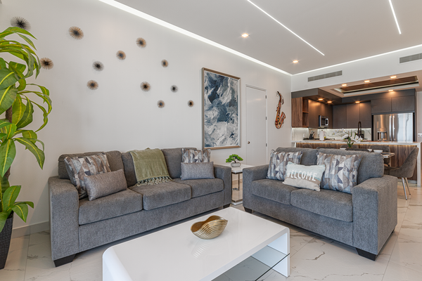 R1503 1-bedroom, 1-bath retreat in Encantame Soleil with a king bed and resort-style comfort.