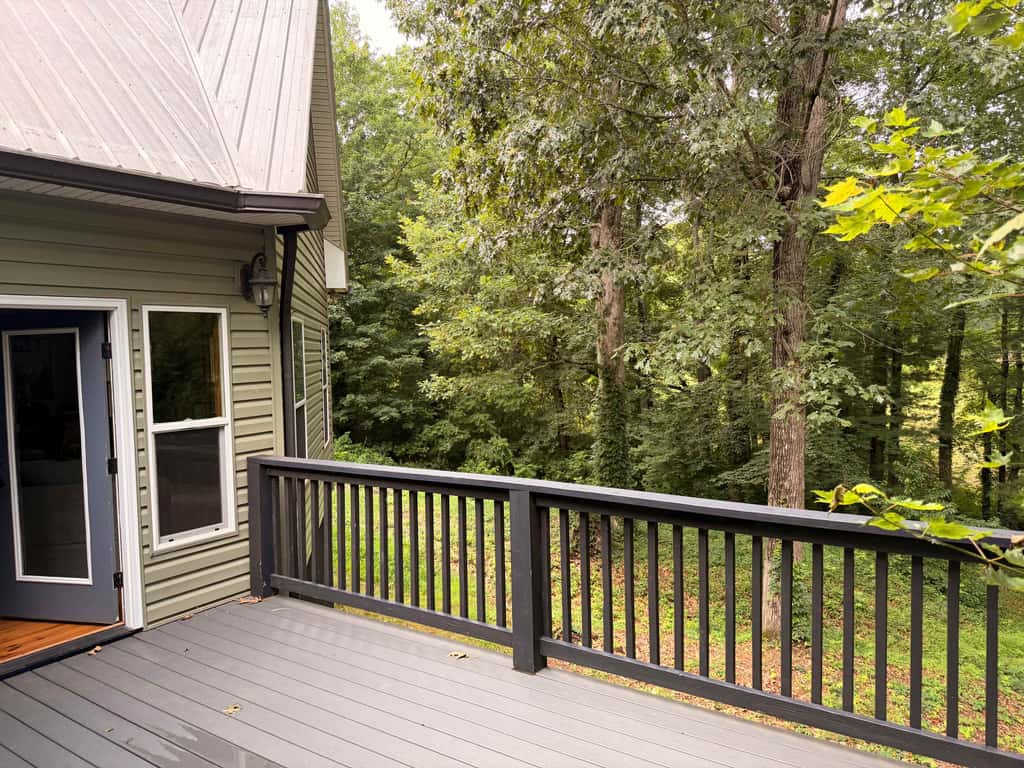 Great for gatherings, hot tub, sauna, gas grill, firepit, gameroom, outdoor seating