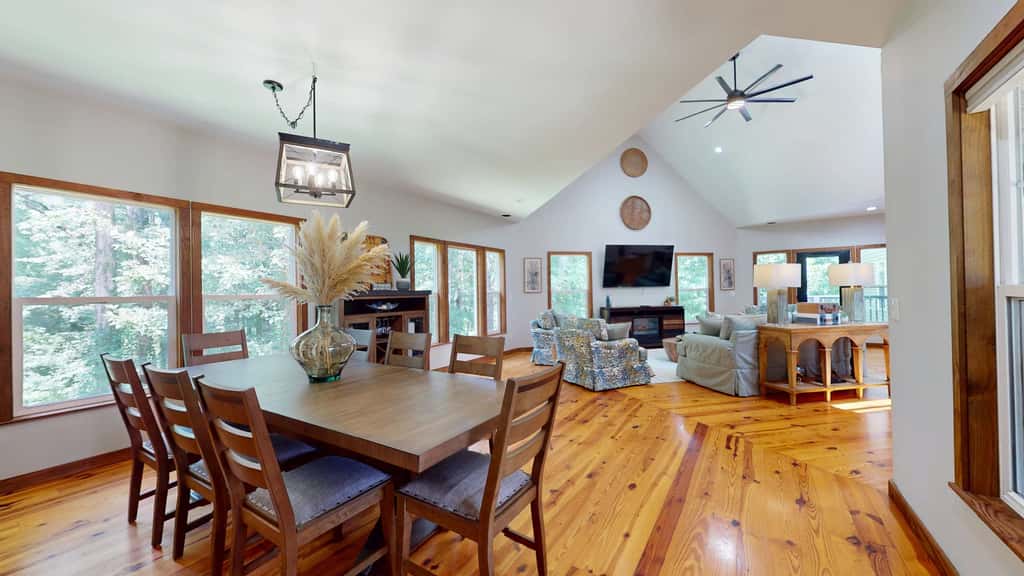 Great for gatherings, hot tub, sauna, gas grill, firepit, gameroom, outdoor seating