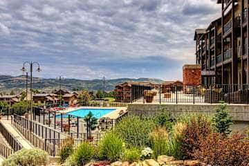 Cozy Mountain Retreat - 1BR Condo with 2 Full Baths Near Jordanelle & Park City