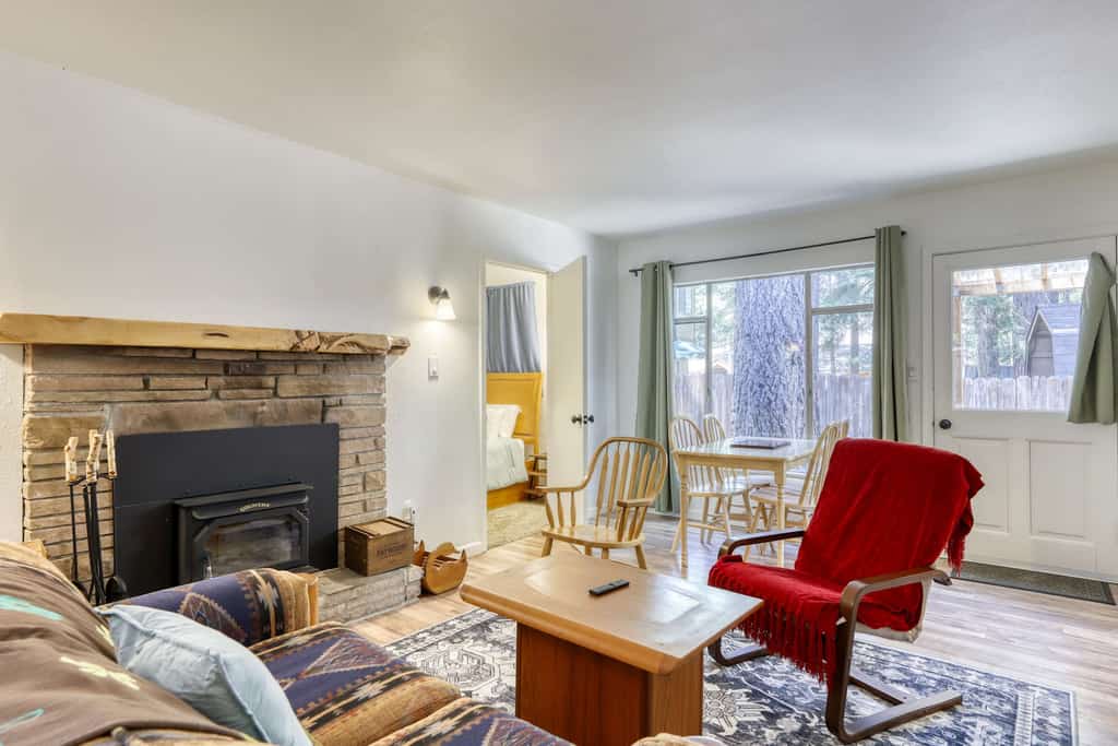 Pine Trail Cabin