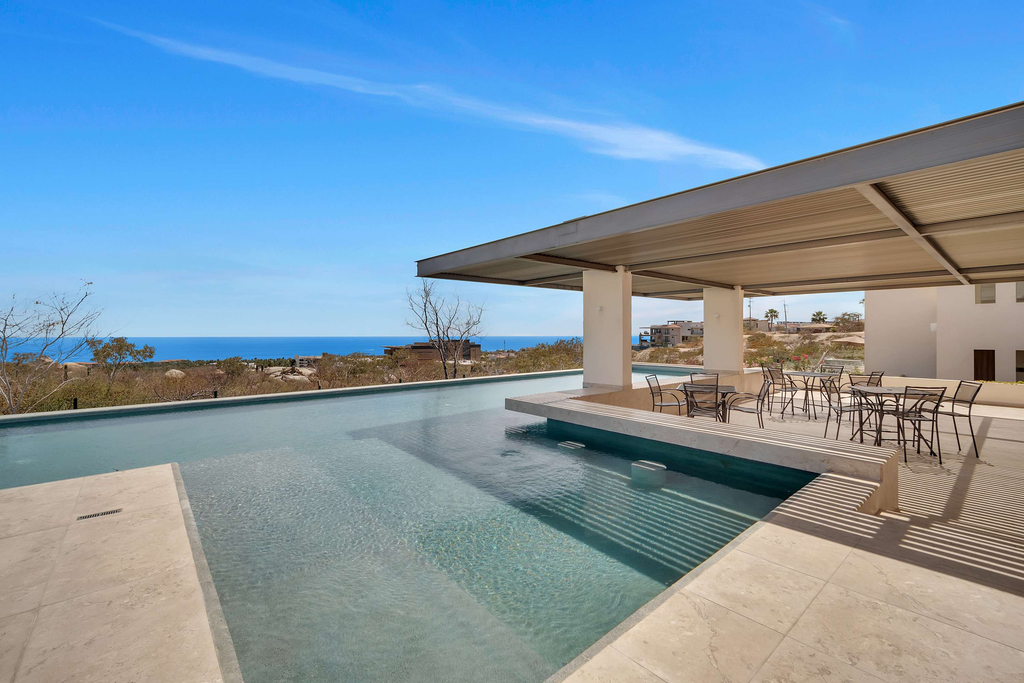 Brand New Pet-Friendly Condo - Private Pool