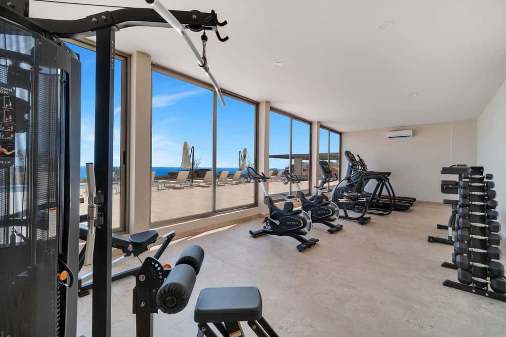 Brand New Pet-Friendly Condo - Private Pool