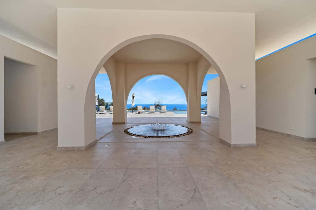 Brand New Pet-Friendly Condo - Private Pool