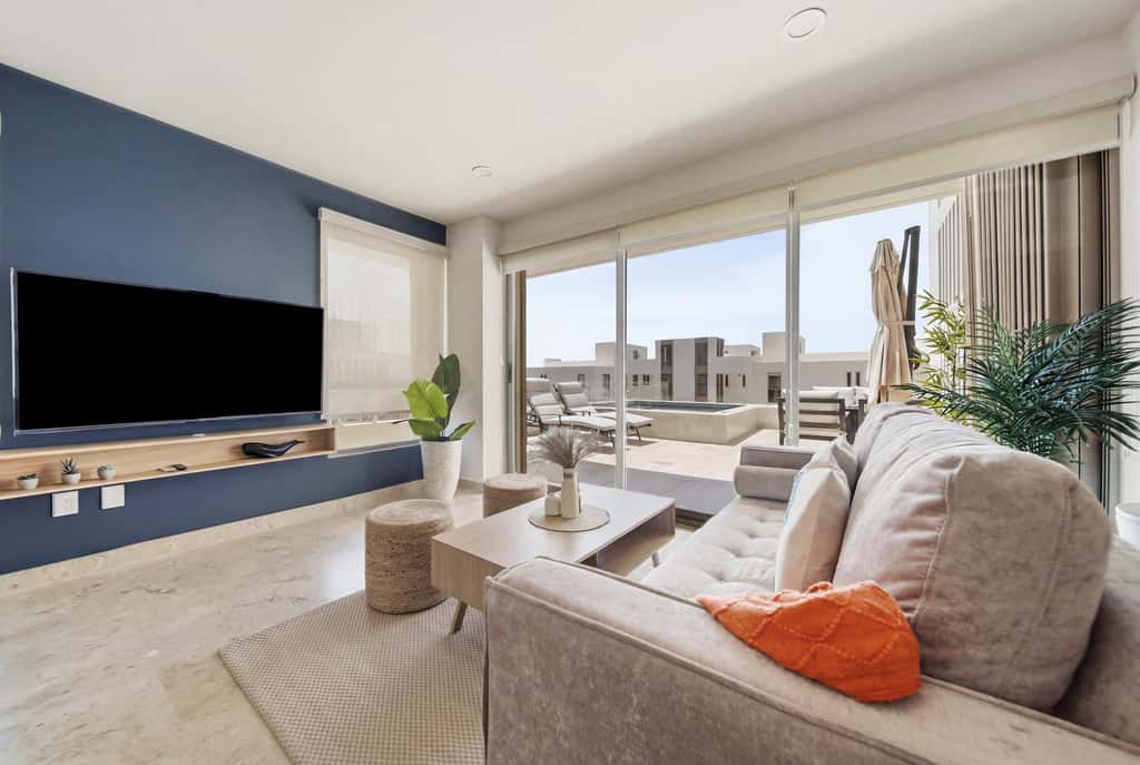 Brand New Pet-Friendly Condo - Private Pool