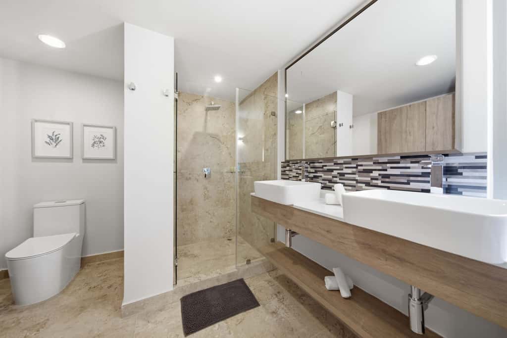 Brand New Pet-Friendly Condo - Private Pool