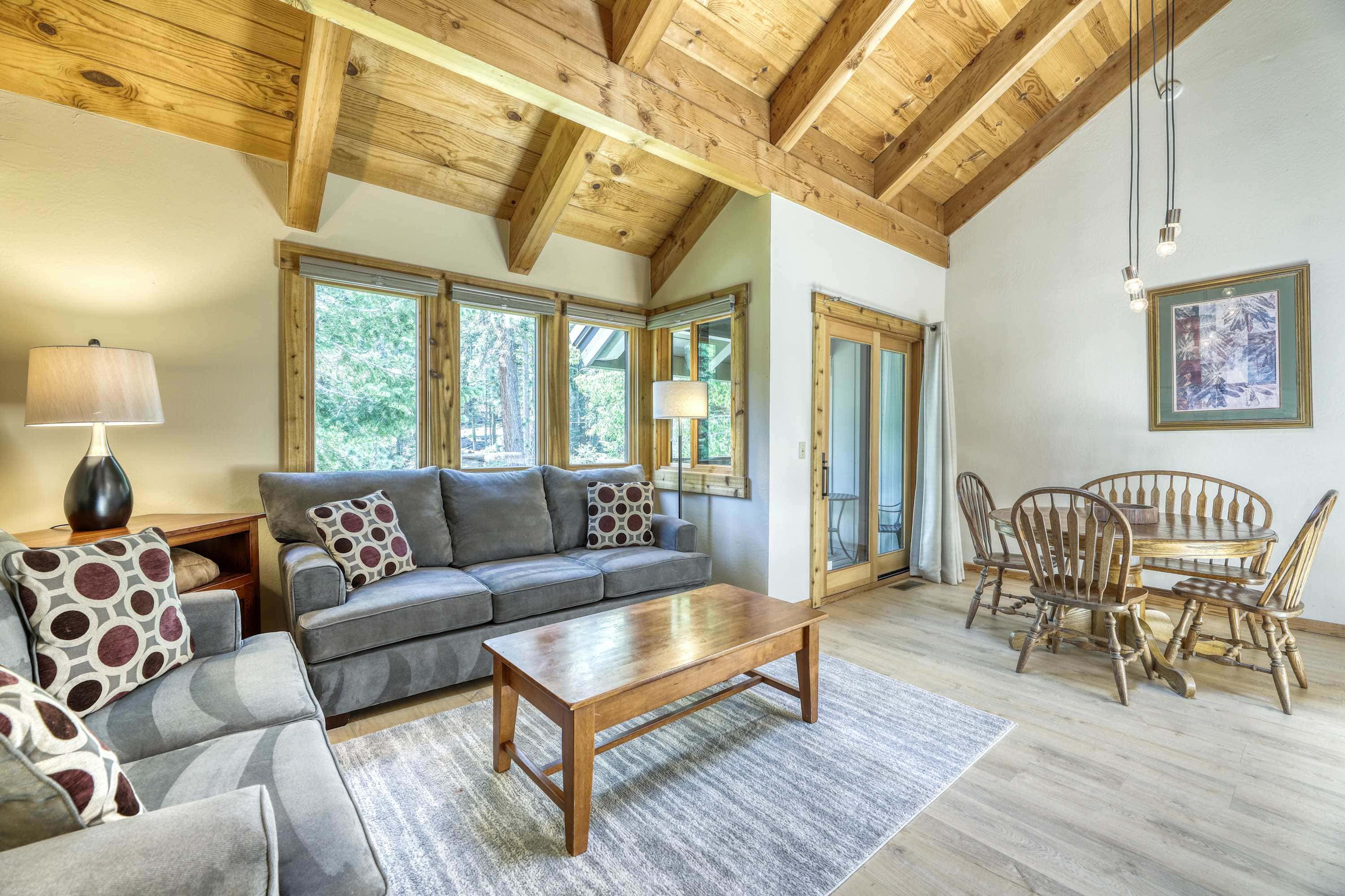 Condo at Granlibakken Tahoe Resort - Ski-In - Ski-Out with Pool, Spa & Minutes from Lake Tahoe