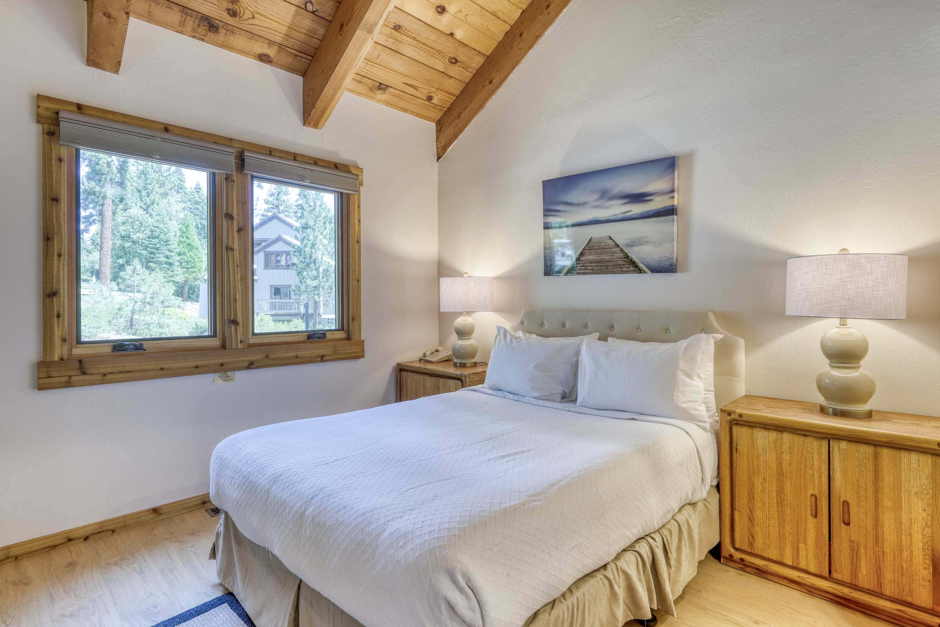 Condo at Granlibakken Tahoe Resort - Ski-In - Ski-Out with Pool, Spa & Minutes from Lake Tahoe