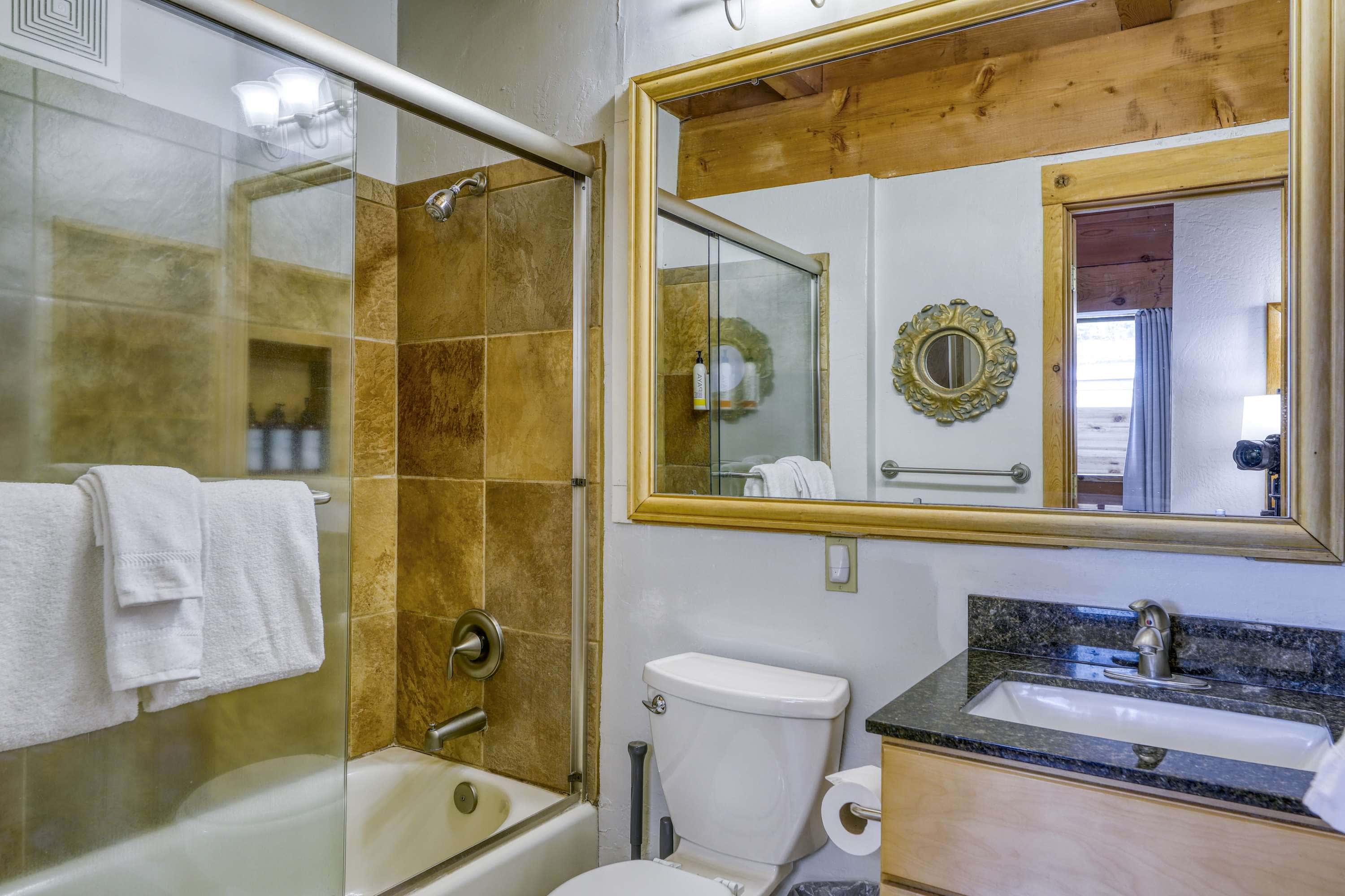 Condo at Granlibakken Tahoe Resort - Ski-In - Ski-Out with Pool, Spa & Minutes from Lake Tahoe