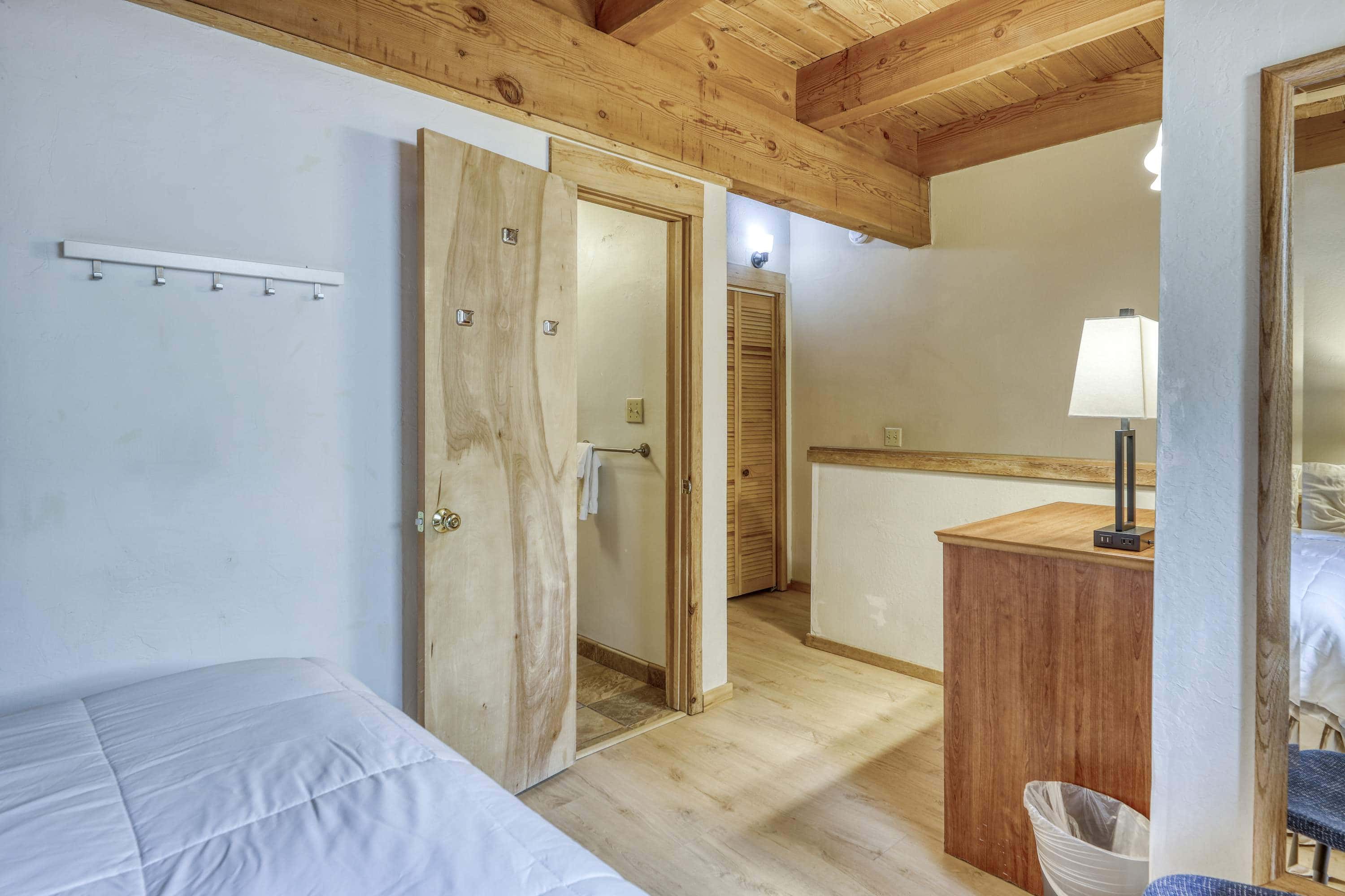 Condo at Granlibakken Tahoe Resort - Ski-In - Ski-Out with Pool, Spa & Minutes from Lake Tahoe