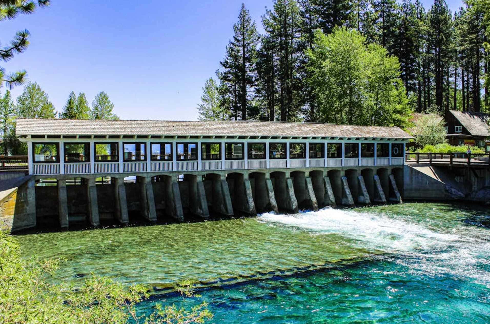 Condo at Granlibakken Tahoe Resort - Ski-In - Ski-Out with Pool, Spa & Minutes from Lake Tahoe