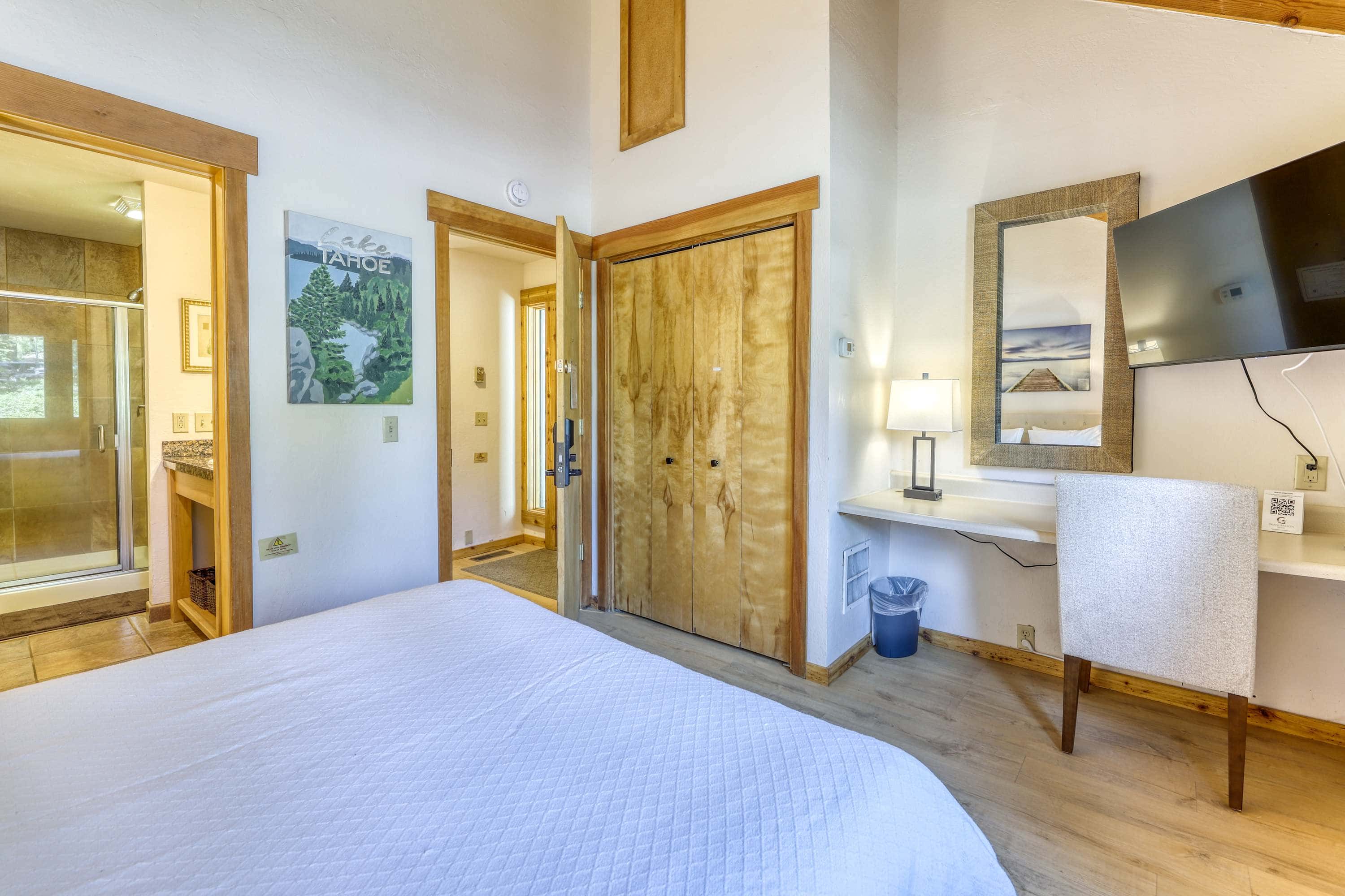 Cozy Studio at Granlibakken Tahoe Resort - Ski-In - Ski-Out with Pool, Spa & Minutes from Lake Tahoe