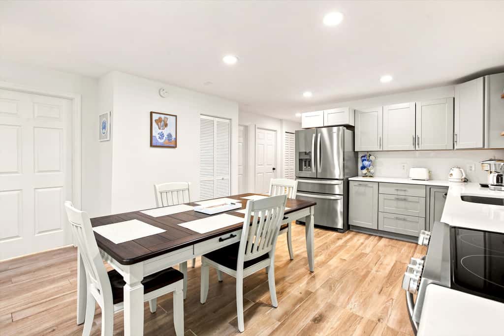 Spacious Waterfront Home - Private Canal Access and Large Yard in Naples