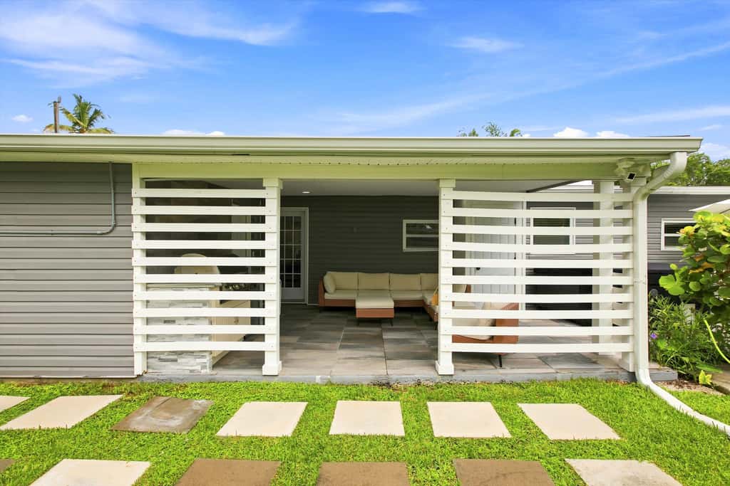 Spacious Waterfront Home - Private Canal Access and Large Yard in Naples