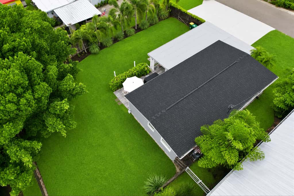 Spacious Waterfront Home - Private Canal Access and Large Yard in Naples