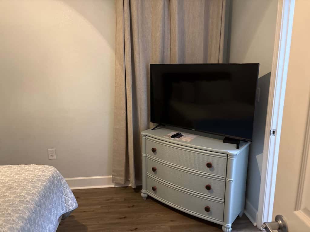 Gulf Front Condo with Pool, Hot Tub & Beach Access