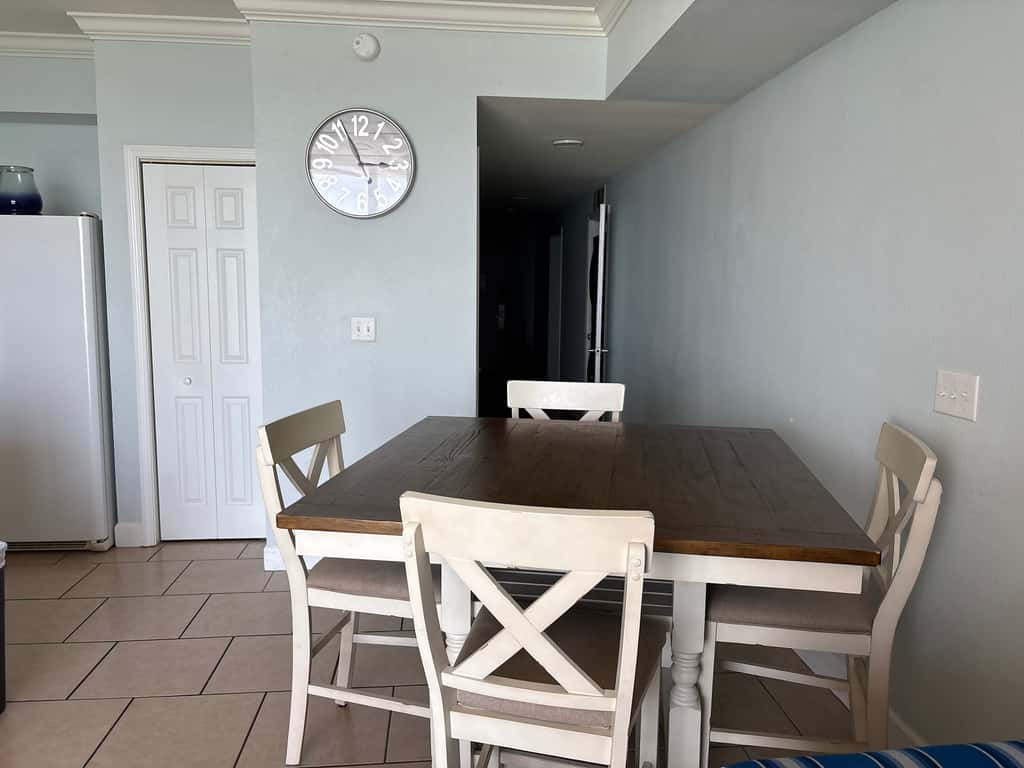 Gulf Front Condo with Pool, Hot Tub & Beach Access