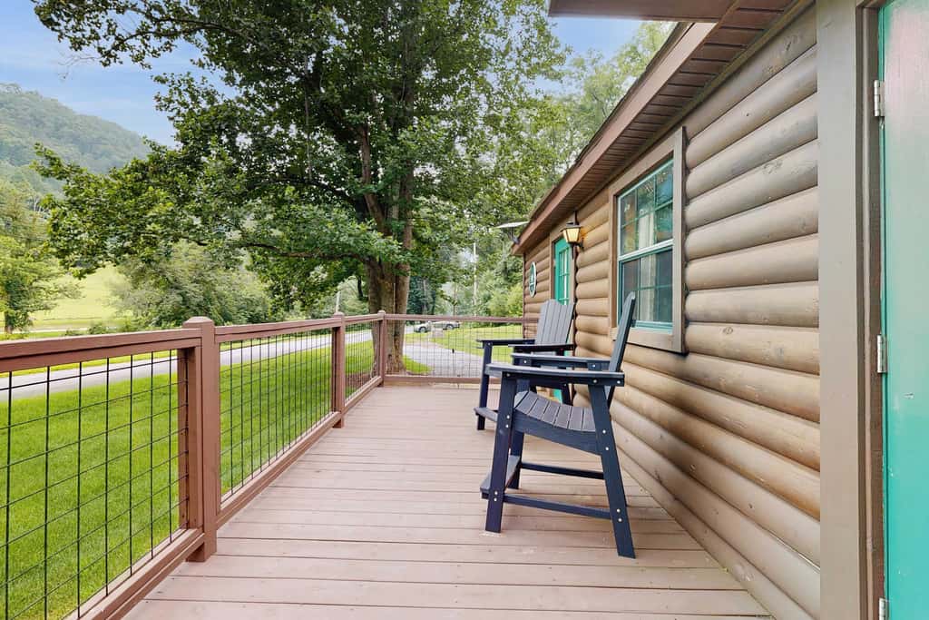 Riverfront Wilderness Cabin 