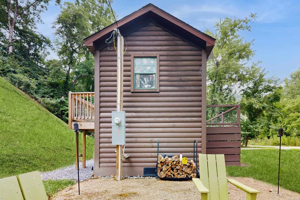 Riverfront Wilderness Cabin 