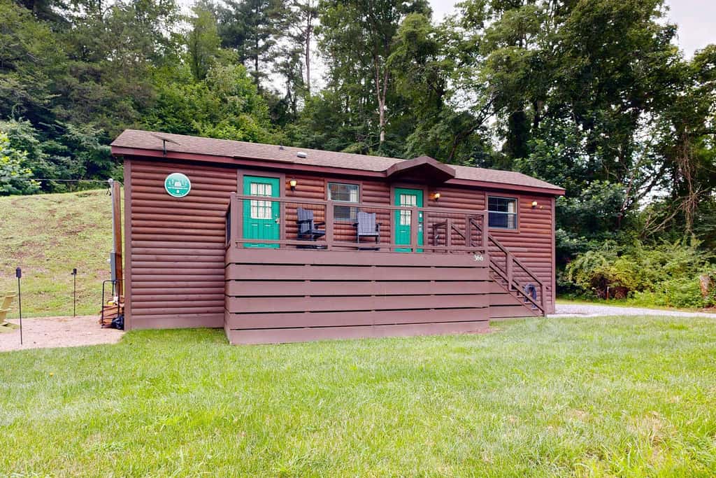 Riverfront Wilderness Cabin 