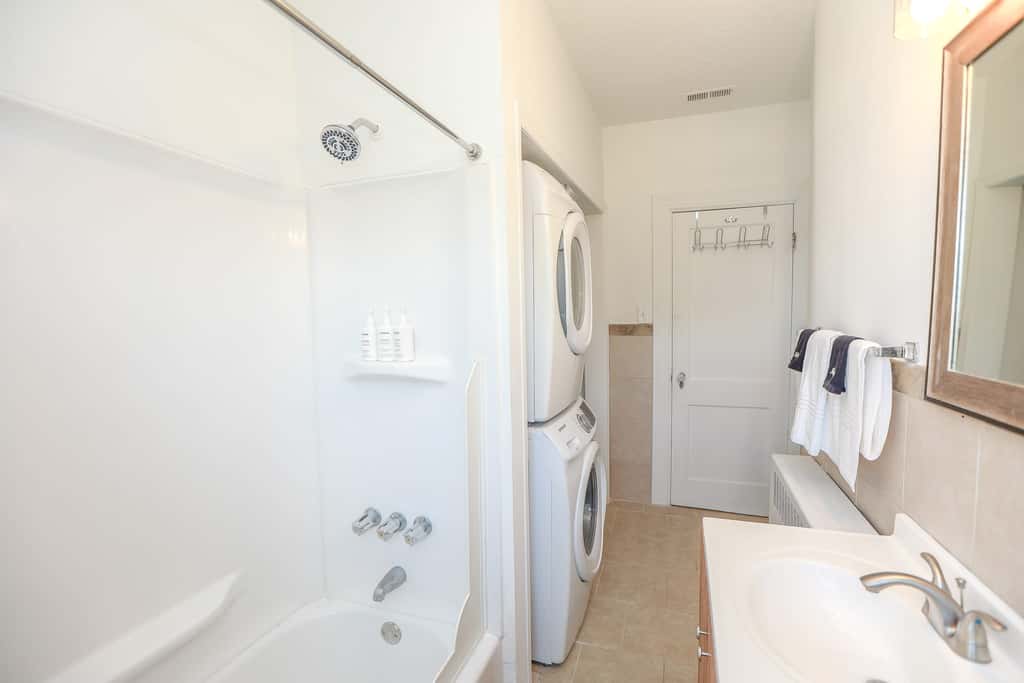Sojourn Beach Front Escape Balcony & Beach Access