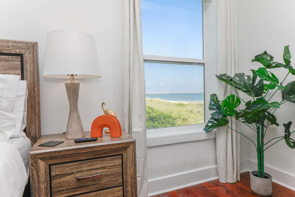 Sojourn Beach Front Escape Balcony & Beach Access