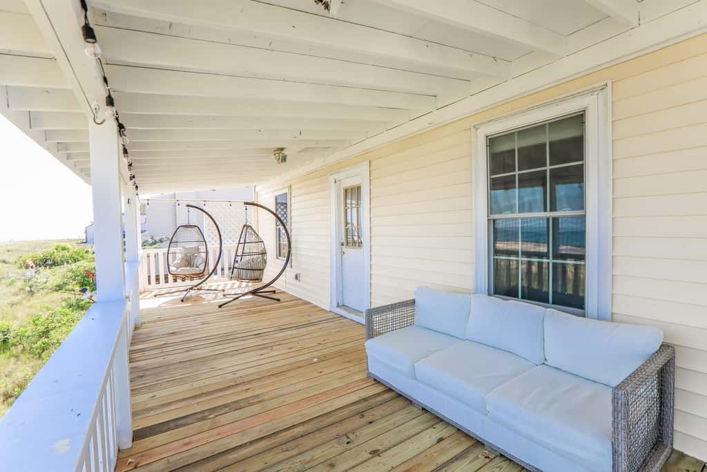 Sojourn Beach Front Escape Balcony & Beach Access