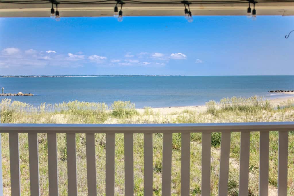 Sojourn Beach Front Escape Balcony & Beach Access