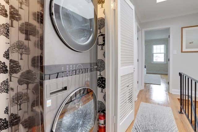 Sojourn A Gorgeous Modern 2 BR Capitol Hill