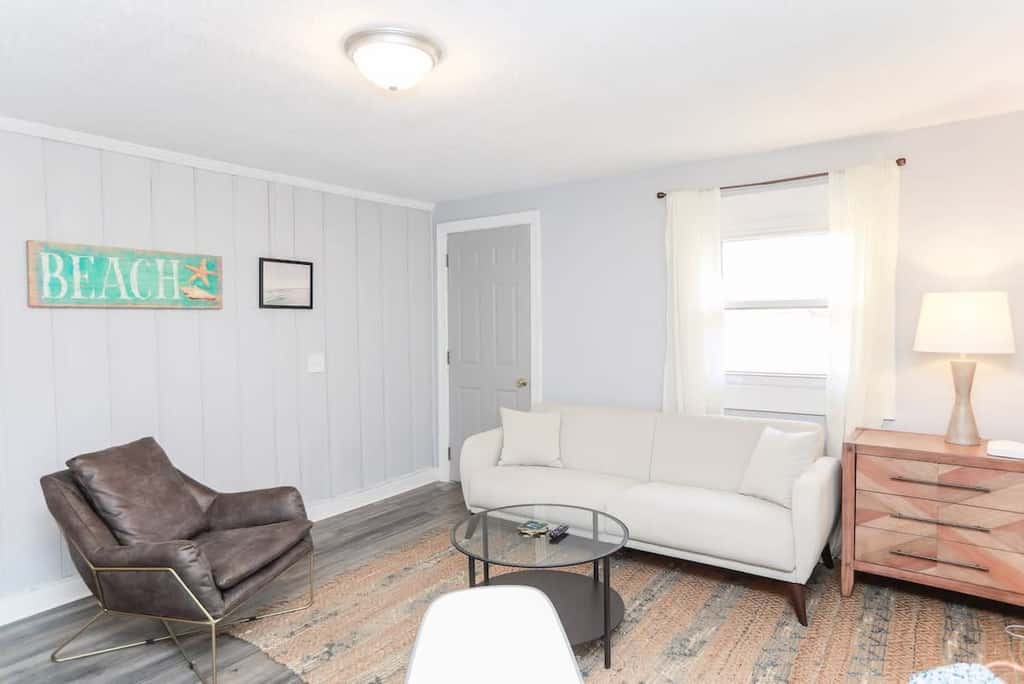 Sojourns Spit 2 BR  Beach Shack 1278WOV#2