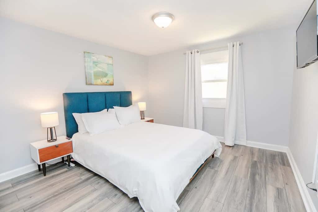Sojourns Spit 2 BR  Beach Shack 1278WOV#2