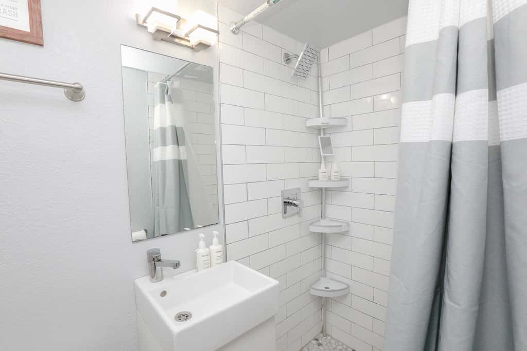 Sojourn Tide Suite 2 BR 2 BA at Beach Cottages #2