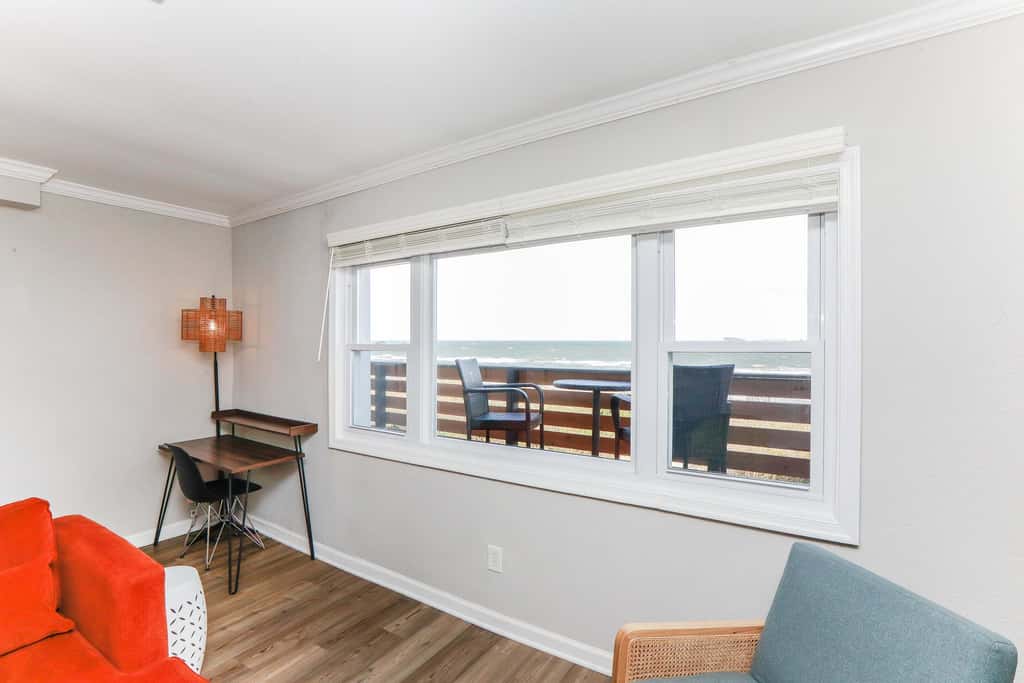 1866 EOV Beach Suite