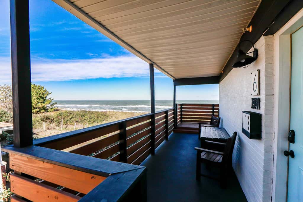 1866 EOV Beach Suite