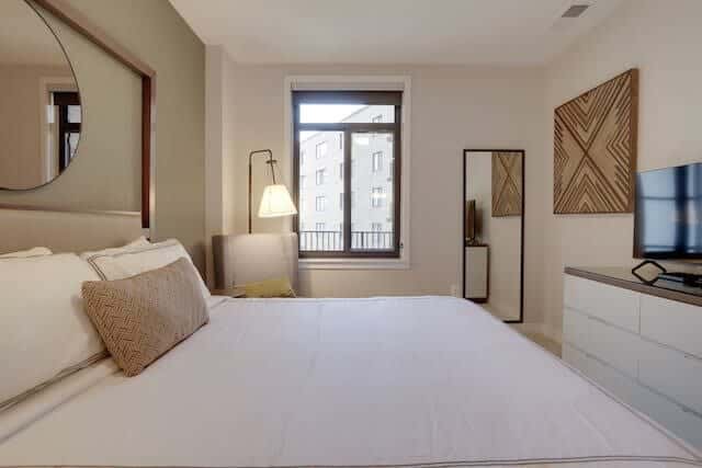 Sojourn | Courtland Towers | 1 BR w/Bocci Ball Court