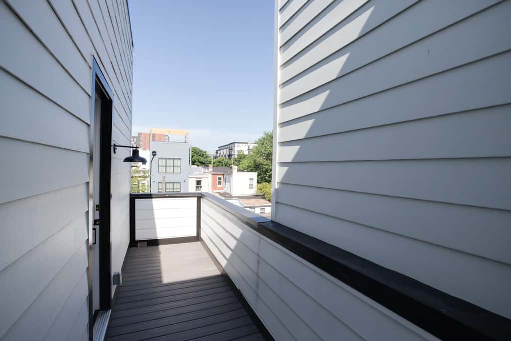 Sojourn's 3 BR with Rooftop Patio at Union Market