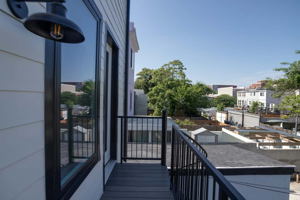Sojourn's 3 BR with Rooftop Patio at Union Market